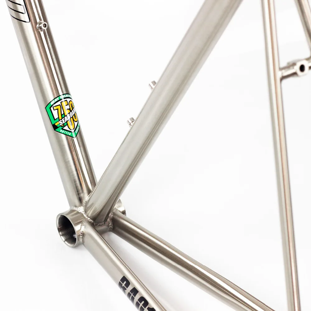 Cheap Seaboard CR-MO Steel Road Bike Frame Carbon Fork 700C Classic Chrome Frameset Tapered Brush Silver 4130 Heat Treating 2 Cheap Seaboard CR-MO Steel Road Bike Frame Carbon Fork 700C Classic Chrome Frameset Tapered Brush Silver 4130 Heat Treating 2