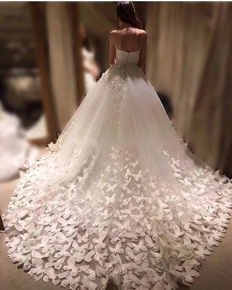 Ball Gowns Wedding Dress 2017 Handmade Erfly Sweetheart Ball Gowns Wedding Dress 2017 Handmade Erfly Sweetheart Cathedral Train Dainty Bridal Dresses Vestido De Noiva In From