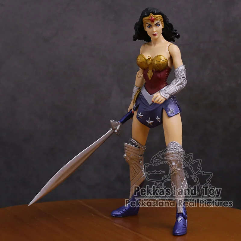 

DC COMICS Wonder Woman PVC Action Figure Collectible Toy 7" 18CM