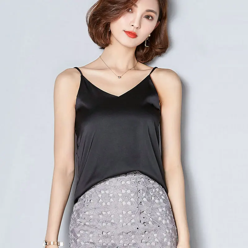 Satin White Crop Top Women Cami Summer Black Sexy Off Shoulde Tank Top Women Tops Pink Streetwear Halter Top Haut Femme 2018 Tops