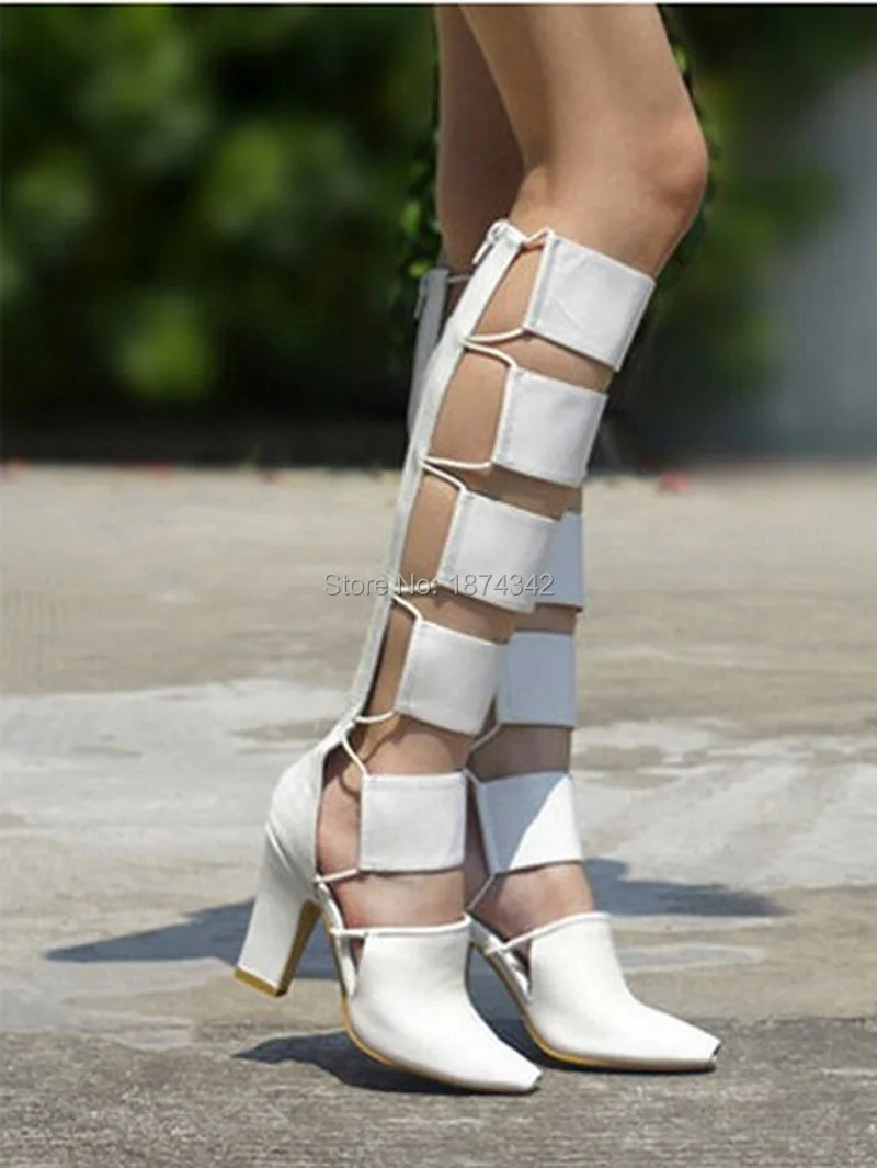 Новые модные черно-белые кожаные летние сапоги на квадратном каблуке; женские высокие сапоги до колена с вырезами и с острым носком