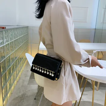 

2019 Summer New Crossbody Bags for Women Pearl Beading Flap Rivets Chain Belt Female Luxury Handbags Fashion Shoulder Bag bolsas