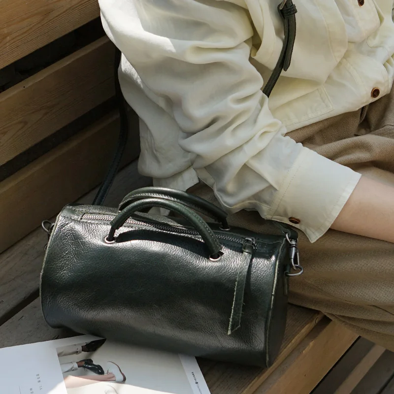 AETOO Handmade one-shoulder oblique back handbag, lady plastic stylish tanning cowhide small retro cylinder bag