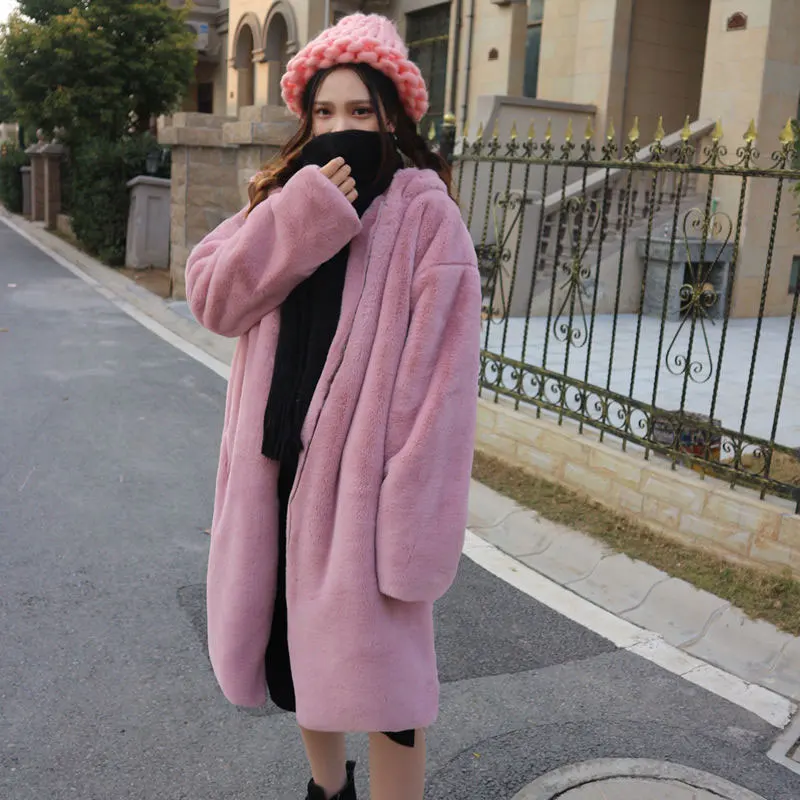 Зимнее женское плотное теплое пальто с капюшоном из искусственного меха норки пальто свободного размера плюс длинное пальто из искусственного меха Верхняя одежда 354 - Цвет: Leather Pink