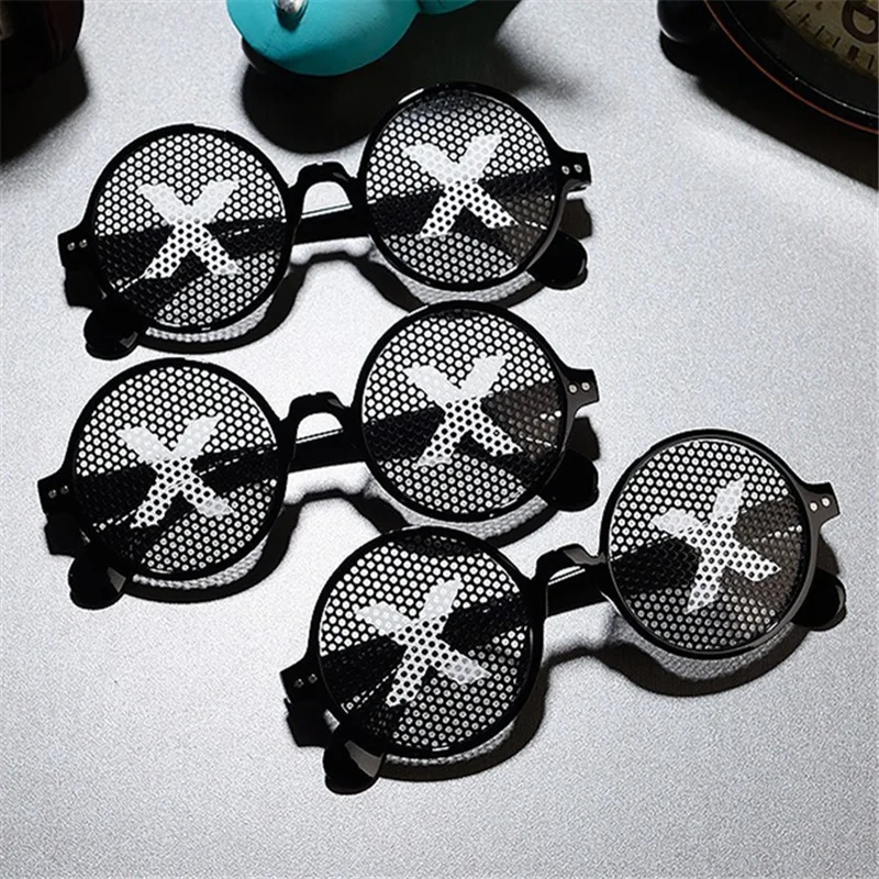 

Anti-myopia Pinhole Glasses Men Fifth personality cos Around Eyeglasses Women button button eye visible cosplay props Eyesight