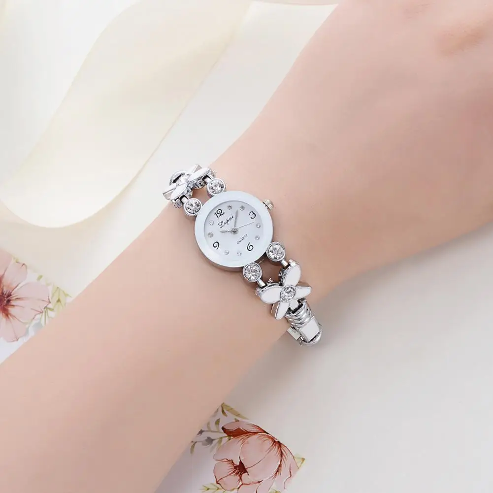 Women Watches 2018 Fashion Fashion Casual Women Flower Rhinestone Crystal Bracelet Bangle Quartz Wrist Watch relogio feminino Women Watches 2018 Fashion Fashion Casual Women Flower Rhinestone Crystal Bracelet Bangle Quartz Wrist Watch relogio feminino