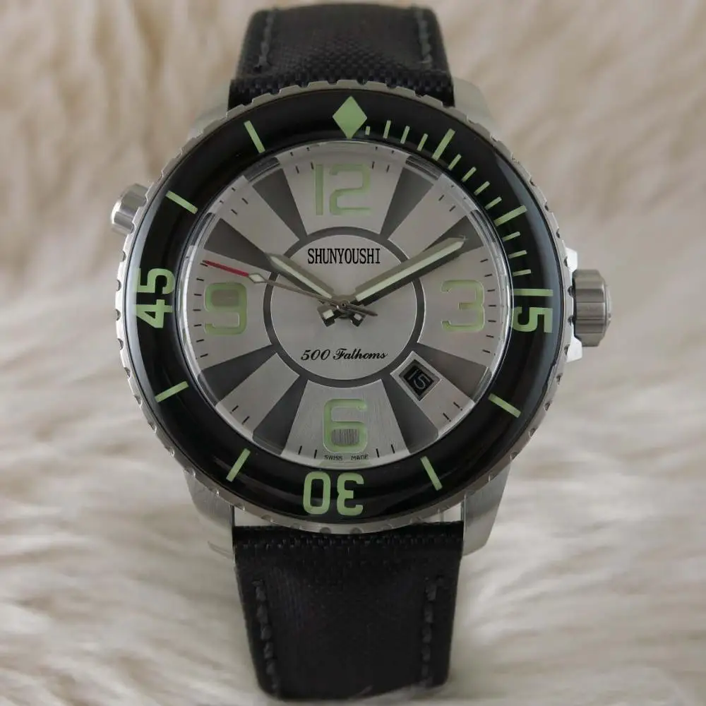 

WG06584 Mens Watches Top Brand Runway Luxury European Design Automatic Mechanical Watch