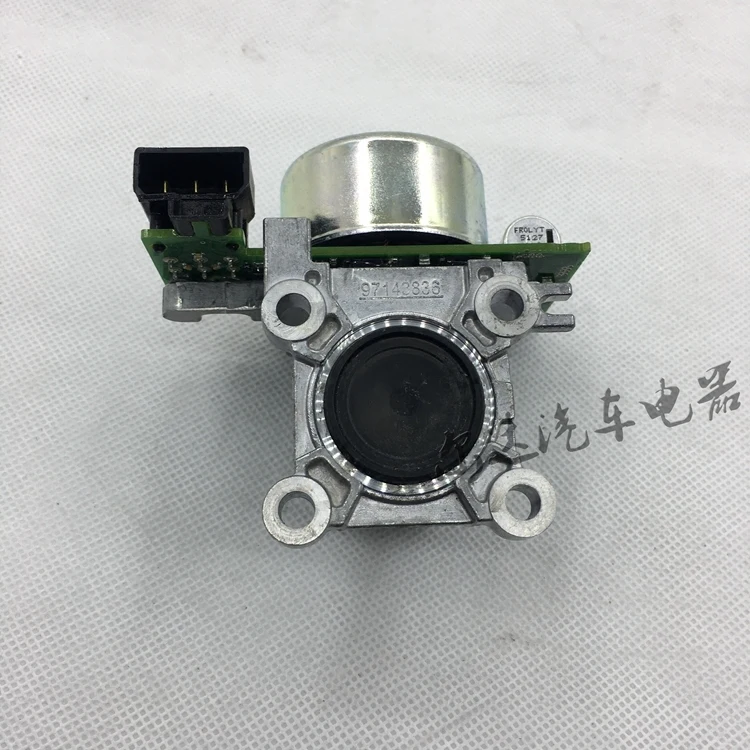 612640130574 Urea Pump Motor SCR Urea Post-Processing Motor 24V 612640130088 for Bosch 2.2 6.5 Weichai JIEFANG J6