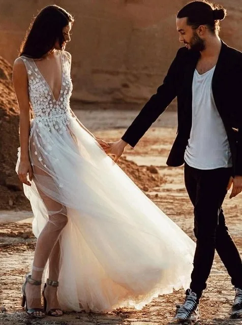 2019-Nieuwe-Collectie-Boho-Trouwjurk-Zomer-Strand-EEN-Lijn-Applique-Lace-Sexy-V-hals-Bridal-Party.jpg_640x640