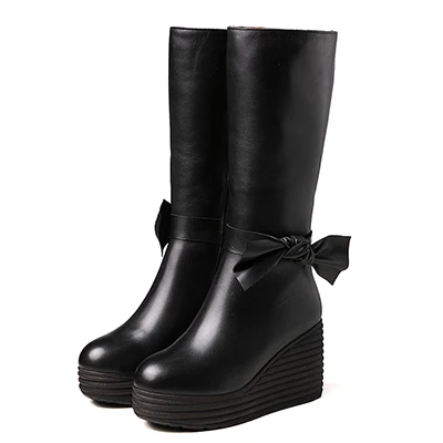VALLU/ г., женская зимняя обувь ботинки из натуральной кожи на танкетке женские теплые сапоги до колена с боковой молнией и бантом - Цвет: Черный