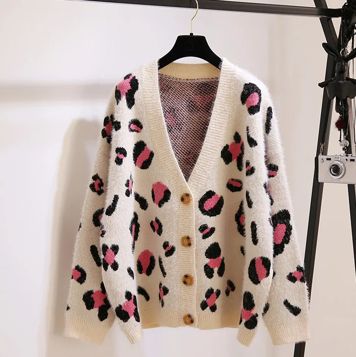 Han Edition of New Fund of 2019 Autumn Loose Languid Is Lazy Fashion Leopard Single-breasted Knitting Cardigan Her Red Sweater Han Edition of New Fund of 2019 Autumn Loose Languid Is Lazy Fashion Leopard Single-breasted Knitting Cardigan Her Red Sweater