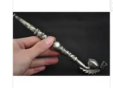Blanco puro Cobre Abuelo Buena Suerte Trabajo Hecho A Mano de Plata Miao Talla Dragón Exorcismo Fumar Herramienta al por mayor de la venta directa de fábrica de Artes