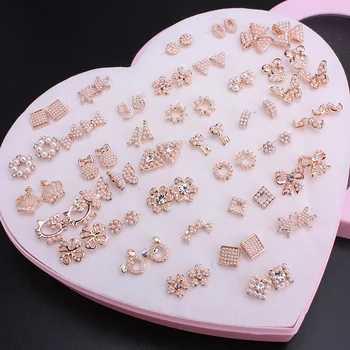 

Fashion Classic Women Girls Crystal Cute Jewelry Stud Earrings Mixed Styles Random Christmas Lady Gift Colorful Earrings