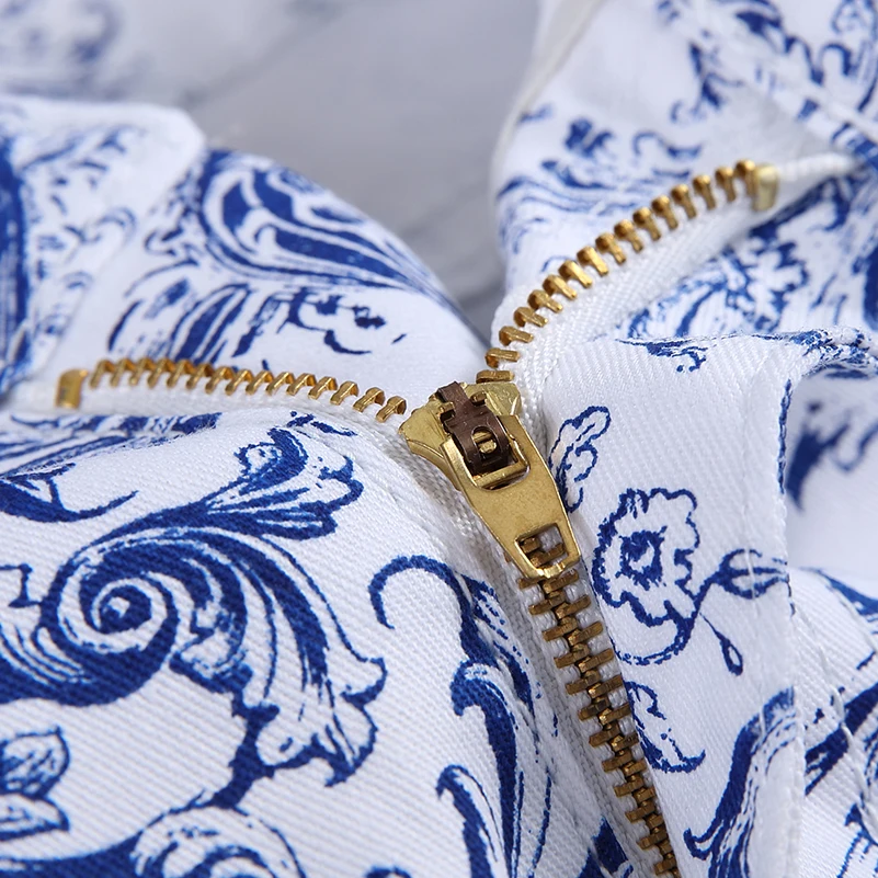 Sokotoo-Men-s-fashion-blue-and-white-porcelain-pattern-print-jeans-Slim-stretch-denim-pencil-pants (2)