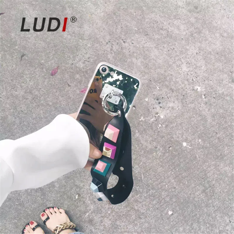Новый зеркальный чехол LUDI с ремешком и заклепками для телефона iPhone