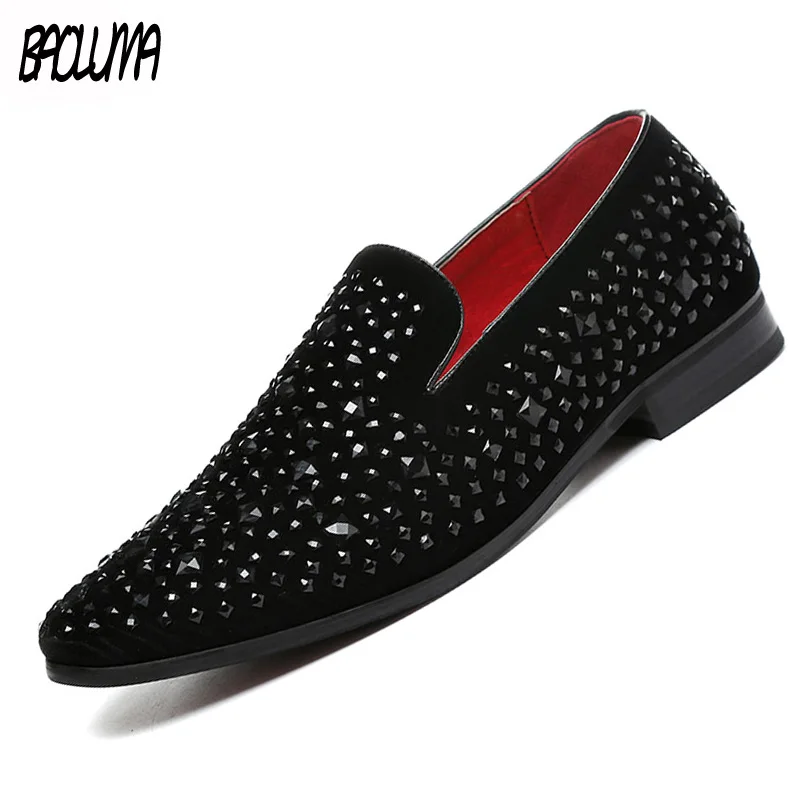 

Luxury Fashion Diamond Moccasins Wedding Business Leather Shoe Men Formal Shoes Breathable Slip on Black Driving Shoes Plus Size