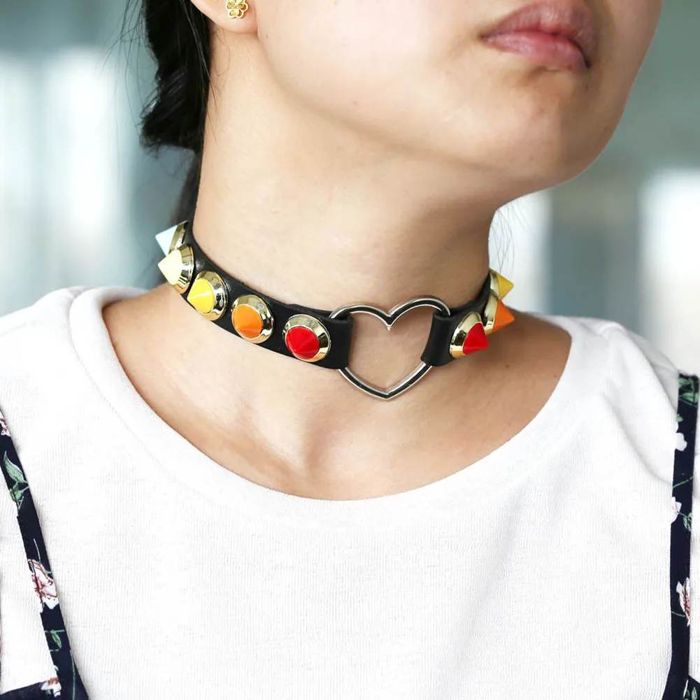Fashion Heart Design Faux Leather Rivet Women Lady Collar Necklace