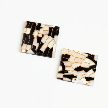 

Wholesale 50pcs Black White Resin Plastic Acrylic Square DIY Jewelry Pendant Charm Craft Fit Fashion Earring Keyring Bracelet