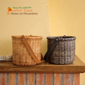 

2019 Rustic style workmanship handmade wicker wicker rattan storage basket,retro two colors optional Home Portable Flower basket