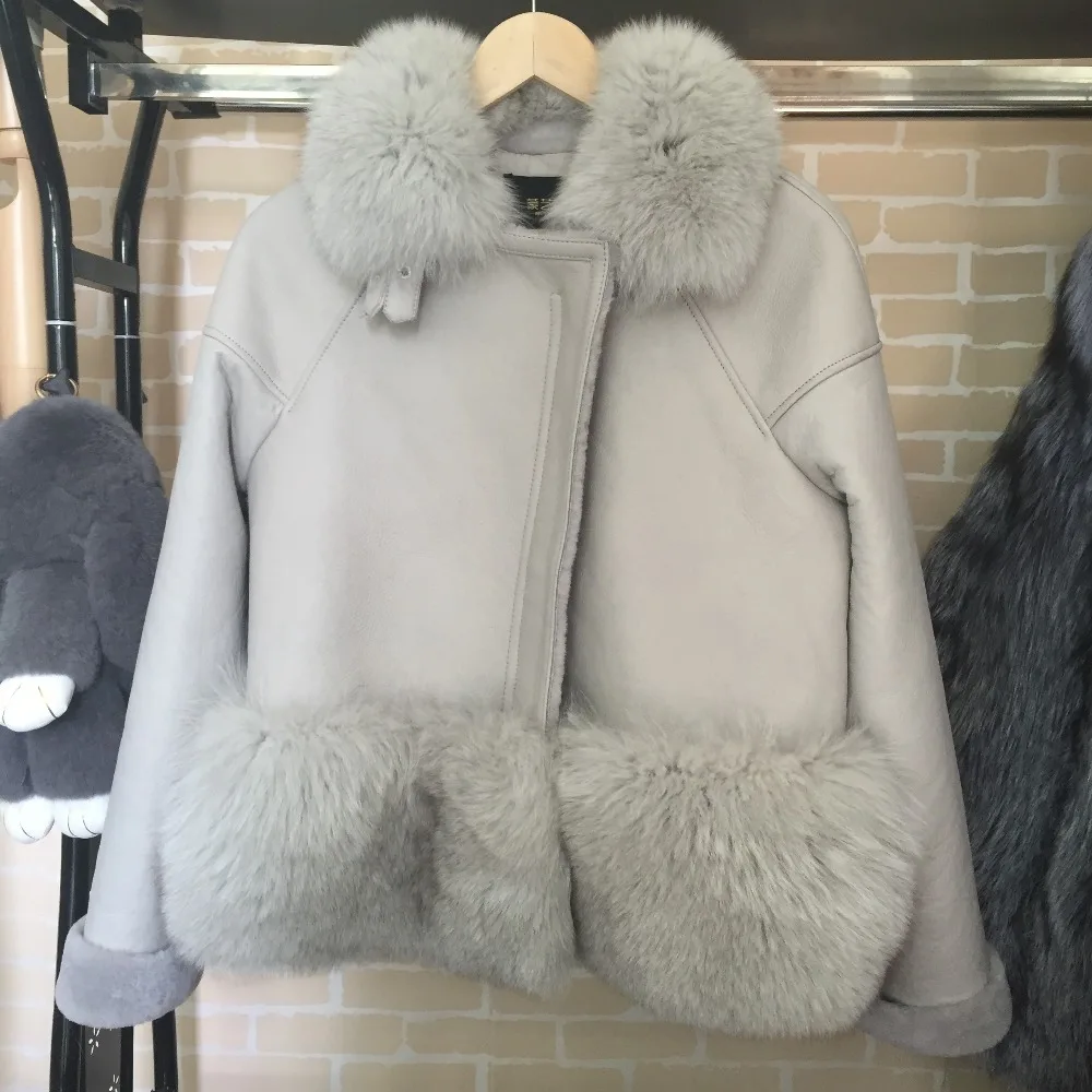 Brand Design Genuine suede leather Fur jackets women's Real fur coats .Luxury autumn winter real fox fur coats casual jacket Brand Design Genuine suede leather Fur jackets women's Real fur coats .Luxury autumn winter real fox fur coats casual jacket