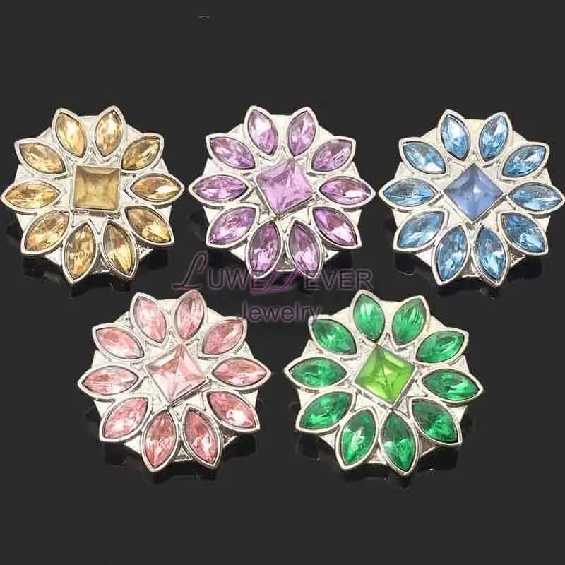 

Оптовая продажа металлических кнопок Стразы W128 цветы Diy Ювелирные изделия Подходит для 18 мм кнопки ожерелья/браслеты для женщин