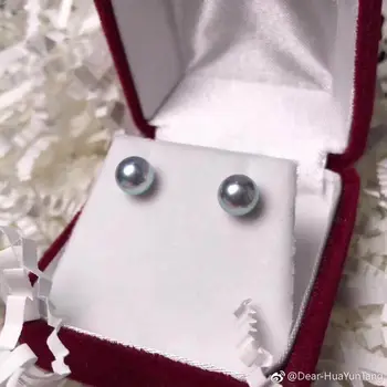 

gorgeous pair of 8mm Akoya Japanese silver grey pearl earring 18k