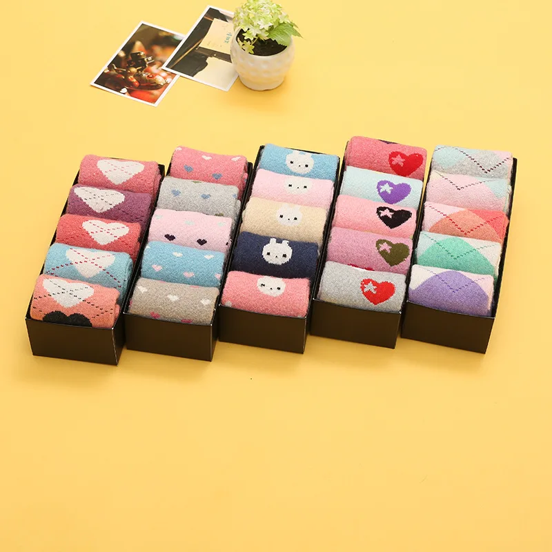 

Women Socks Winter Warm Kawaii Cartoon Cute Girl Thick Warm Socks Winter Wool Socks 5 Pieces