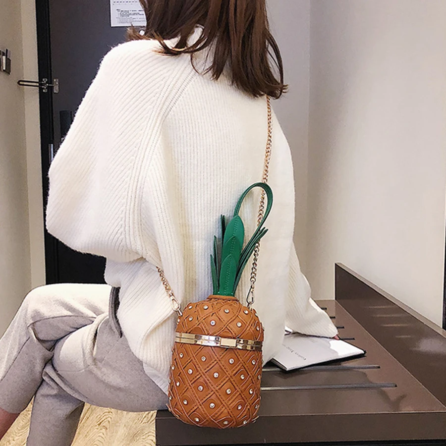 المتناثرة الأناناس على شكل سلاسل Crossbody حقائب النساء حقائب لطيف برشام الكتف حقيبة ساعي السيدات الفتيات مصمم المحافظ المتناثرة الأناناس على شكل سلاسل Crossbody حقائب النساء حقائب لطيف برشام الكتف حقيبة ساعي السيدات الفتيات مصمم المحافظ