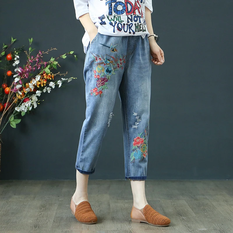 

Vintage Embroidered Jeans 2018 New Spring Summer Harem Jeans Women Casual Elastic Waist Denim Calf-Length Pants Plus Size