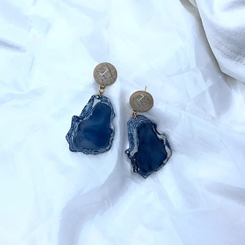 AOMU новые винтажные дизайнерские акриловые геометрические большие необычные серьги-гвоздики из синего мраморного камня, ювелирные изделия из смолы для женщин, подарок для девушек - Окраска металла: A stud