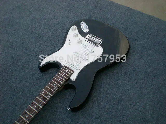 

wholesale st Electric Guitar black Color in stock Free shipping stratocaster