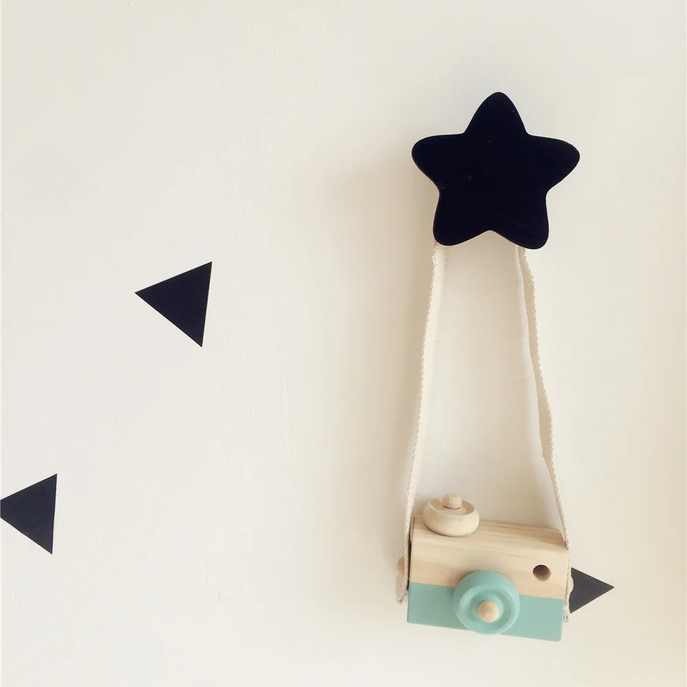 Scandinavian-Style-Nursery-Kids-Room-Decoration-Wall-Hook-Wooden-Star-Clothes-Rack-Black-White-Pink-Blue (1)