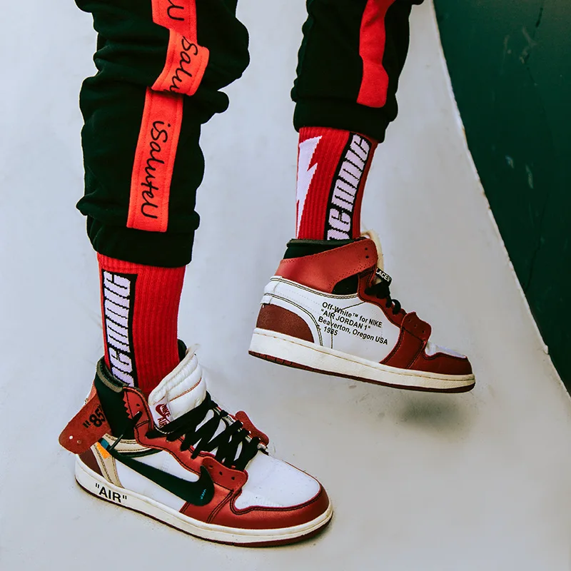Neue-Mode-Harajuku-M-nner-frauen-Socken-Lange-Crew-hip-hop-Lustige-Skateboard-Socken-pers-nlichkeit (3)