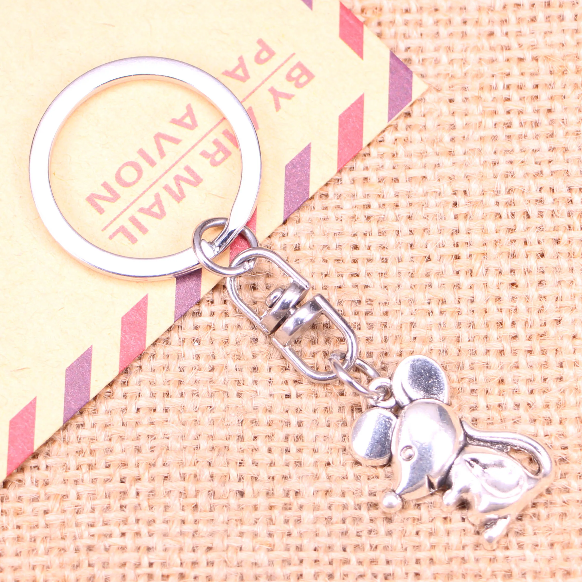 

20pcs New Fashion Keychain 24x18mm mouse Pendants DIY Men Jewelry Car Key Chain Ring Holder Souvenir For Gift