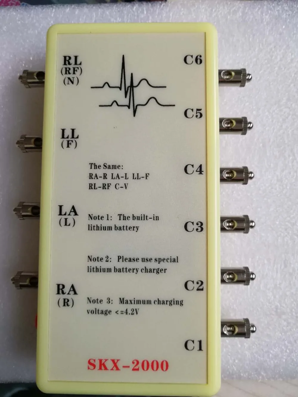 Life sign simulation SKX 2000A type ECG signal generator