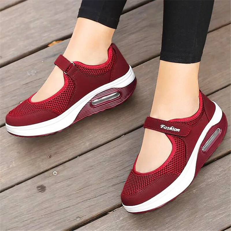 

Jianbu female 2019 shallow mouth cushion hollow spring and summer thick mesh breathable soft bottom rocking shoes