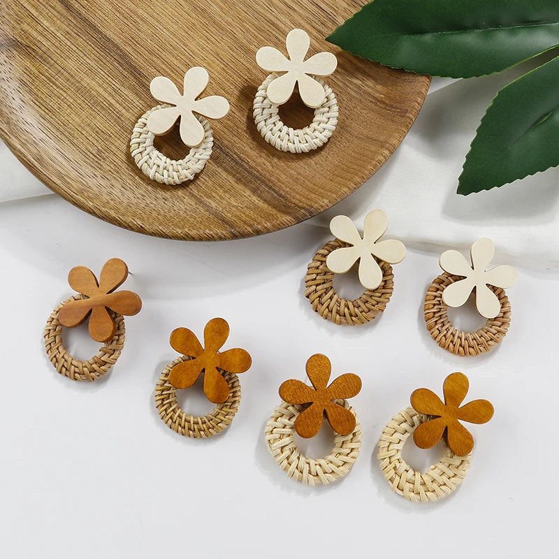 

AENSOA New Vintage Creative 4 Style Flower Rattan Drop Earrings For Women Bohemia Wooden Handmade Dangle Earrings Wholesale