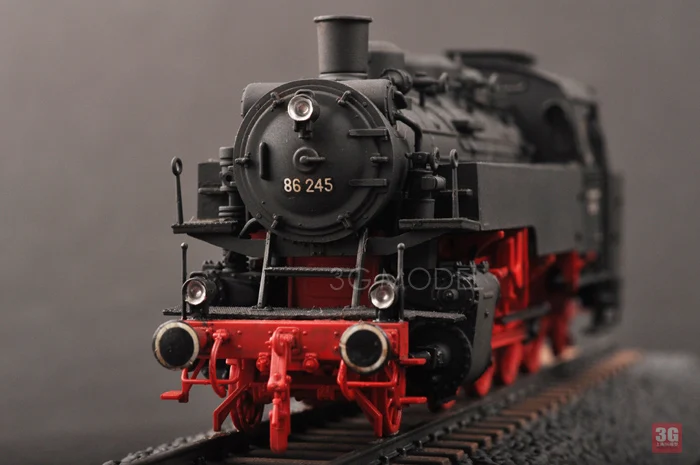 

DIY Assemble Train Model 82914 1/72 German BR86 Steam Locomotive
