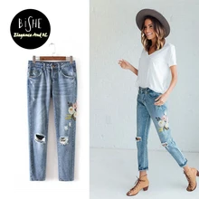 Flowers Embroidered Jeans Women 2017 Fashion mom Pants Denim Jeans For Woman Pencil Pants Light Blue European Femme Trousers