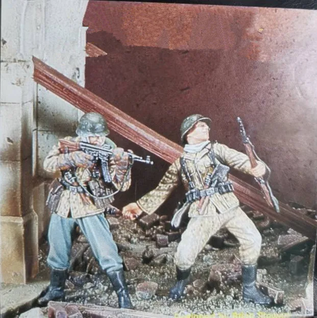 

1/35 Resin Figure Model Kit Unassambled Unpainted 839