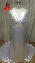 New White Plus Size Mermaid Wedding Dresses 2017 V-Neck Crystal Beads Bridal Gown Court Train Vestido de noiva
