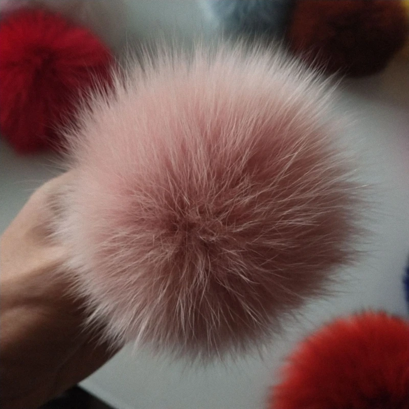 11 см натуральный Лисий мех помпон пушистая DIY зимняя шапка Skullies шапка вязаная шапка помпоны TWF009-pink - Цвет: peach