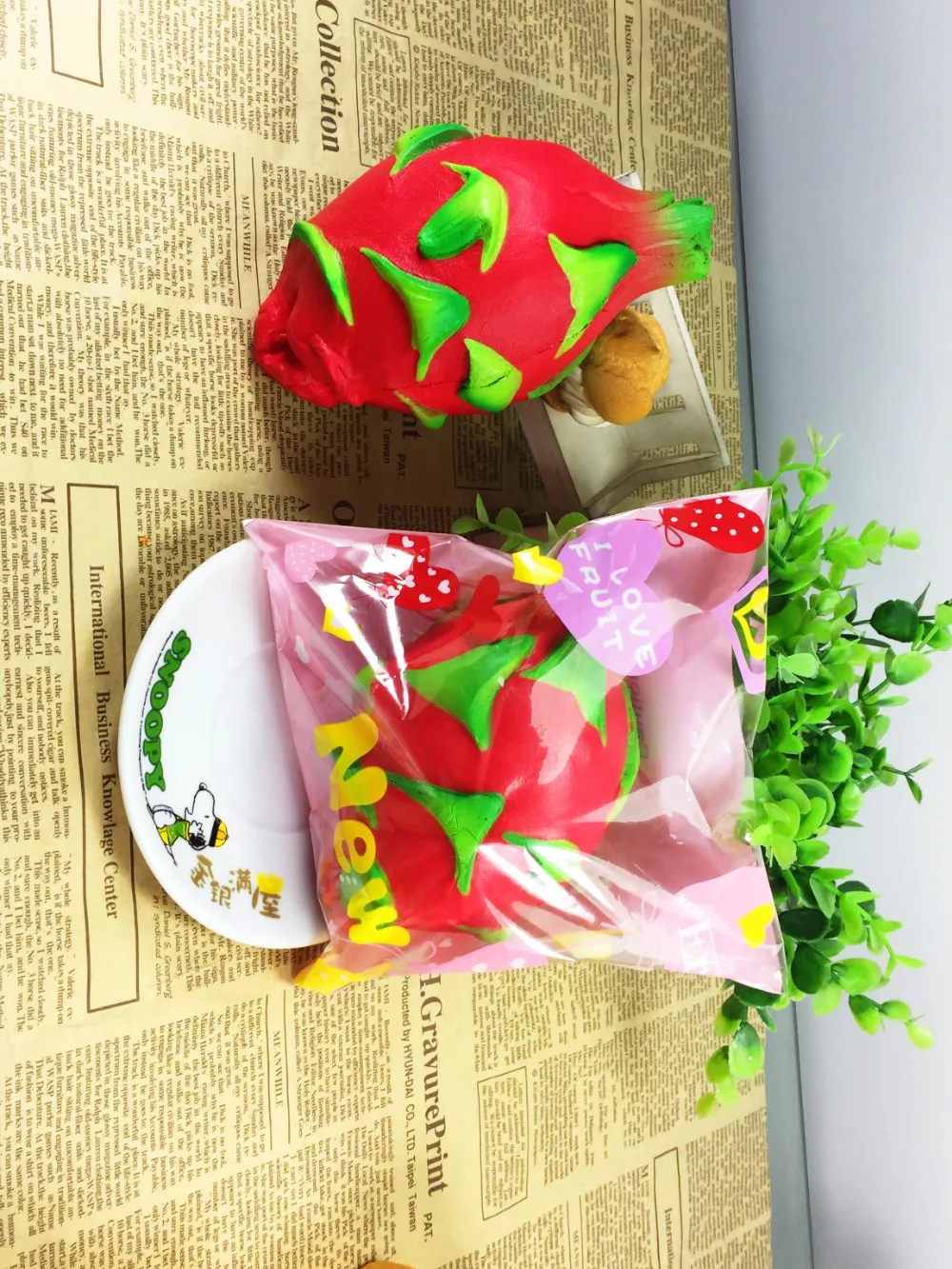 2016 New Slow Rising Soft Eric Dragon Fruit Squishy Charm Cute