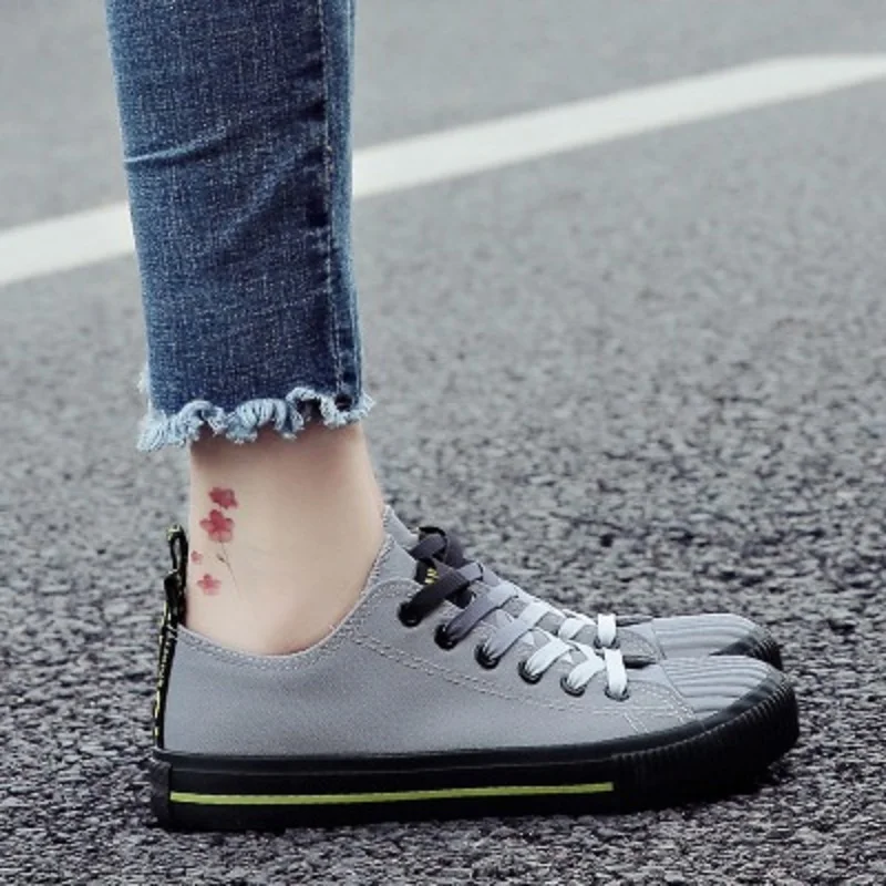 

Cloth small white shoes female summer 2018 New students Korean casual shoes canvas shoes flat lace shoes