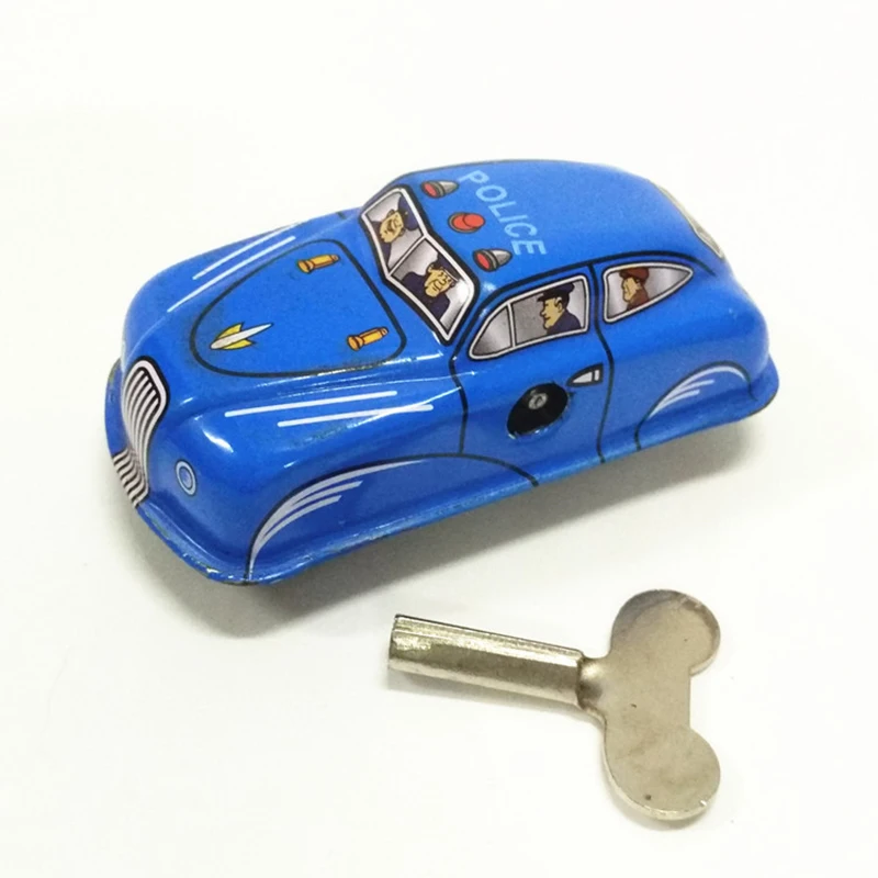 Машинка с ключиком. Заводная машинка. Газ-12 зим заводной. Заводных машин игрушечных. Советские игрушки машинки.