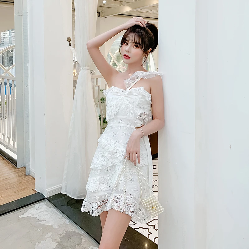 

2019 summer new arrival Detachable shoulder strap Sexy nightclub dress lace Side Hollow D shape Belt dress DR207