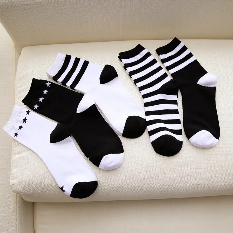 

New Women Socks Black-White Striped Star Print Classic Crew Combed Cotton Socks for Girls Winter Warm Women Long Sport Socks