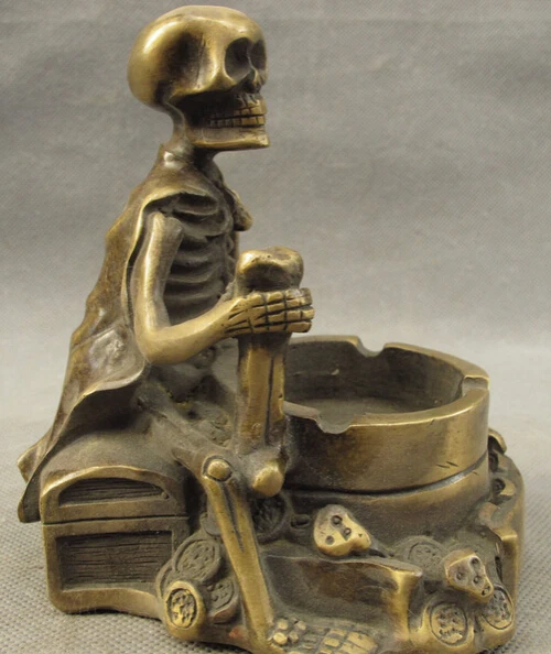 

JP S0608 Folk China Chinese Bronze Art Carved Skeleton Skull Bone Statue Ashtray