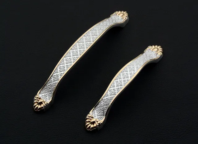 Special Price Chic Pulls silver&gold Drawer Handles Dresser Pull Knob European Style Cabinet Handle Kitchen Handle Furniture Hardware Special Price Chic Pulls silver&gold Drawer Handles Dresser Pull Knob European Style Cabinet Handle Kitchen Handle Furniture Hardware