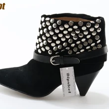 Весенние женские замшевые ботильоны с шипами; женские ботильоны с острым носком и пряжкой на каблуке-шпильке; женские полусапожки; модная женская обувь